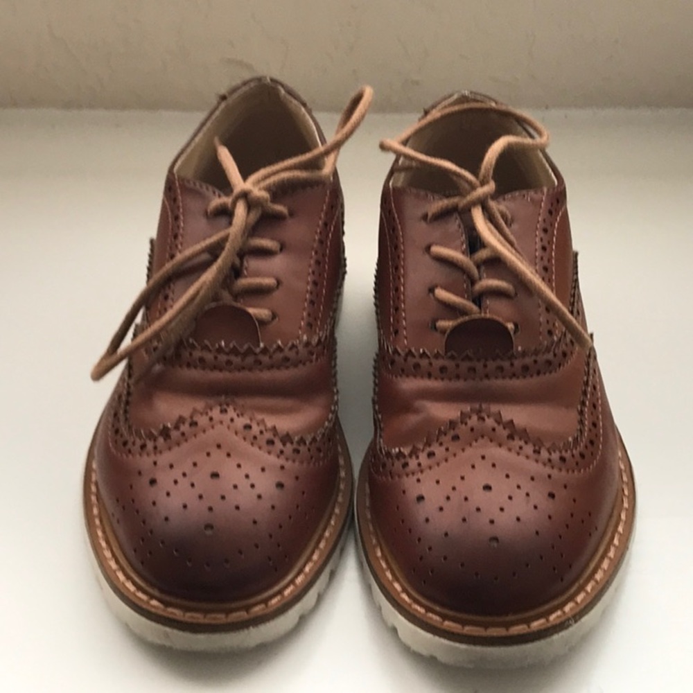 Kenneth Cole Reaction dress shoes.